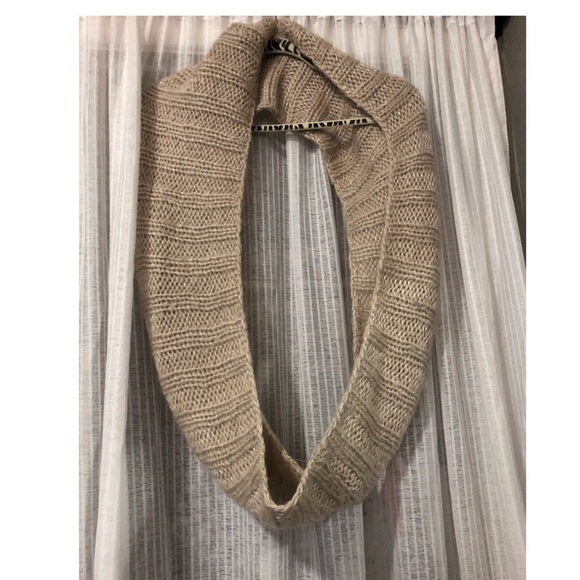 Costa Blanca Grey Sparkly Infinity Scarf - Picture 2 of 3